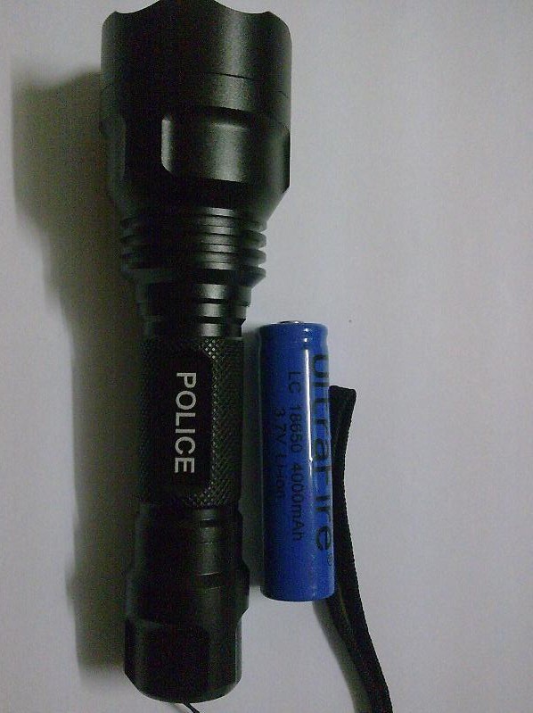 den-pin-canh-sat-1